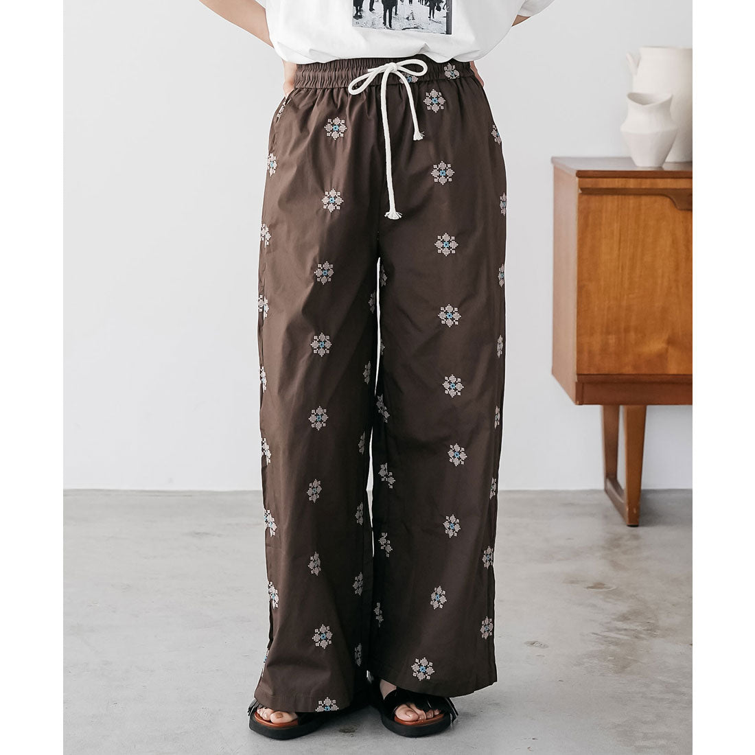ミリアンデニ mili an deni ネイティブ刺繍イージーワイドパンツ （BRW） BRW