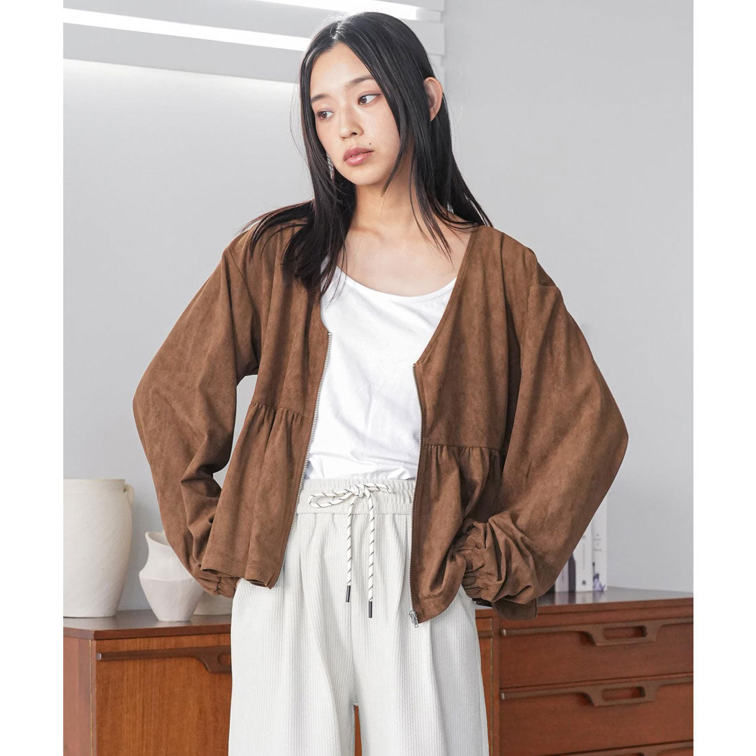 ミリアンデニ mili an deni スウェードフロントジップペプラムブラウス （BRW） BRW