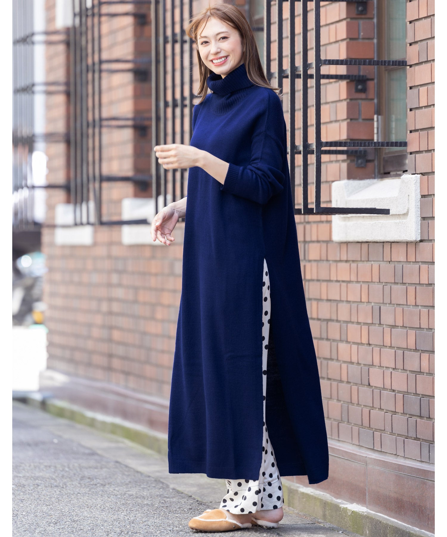 ミリアンデニ mili an deni クルーネックサイドスリットニットロングワンピース