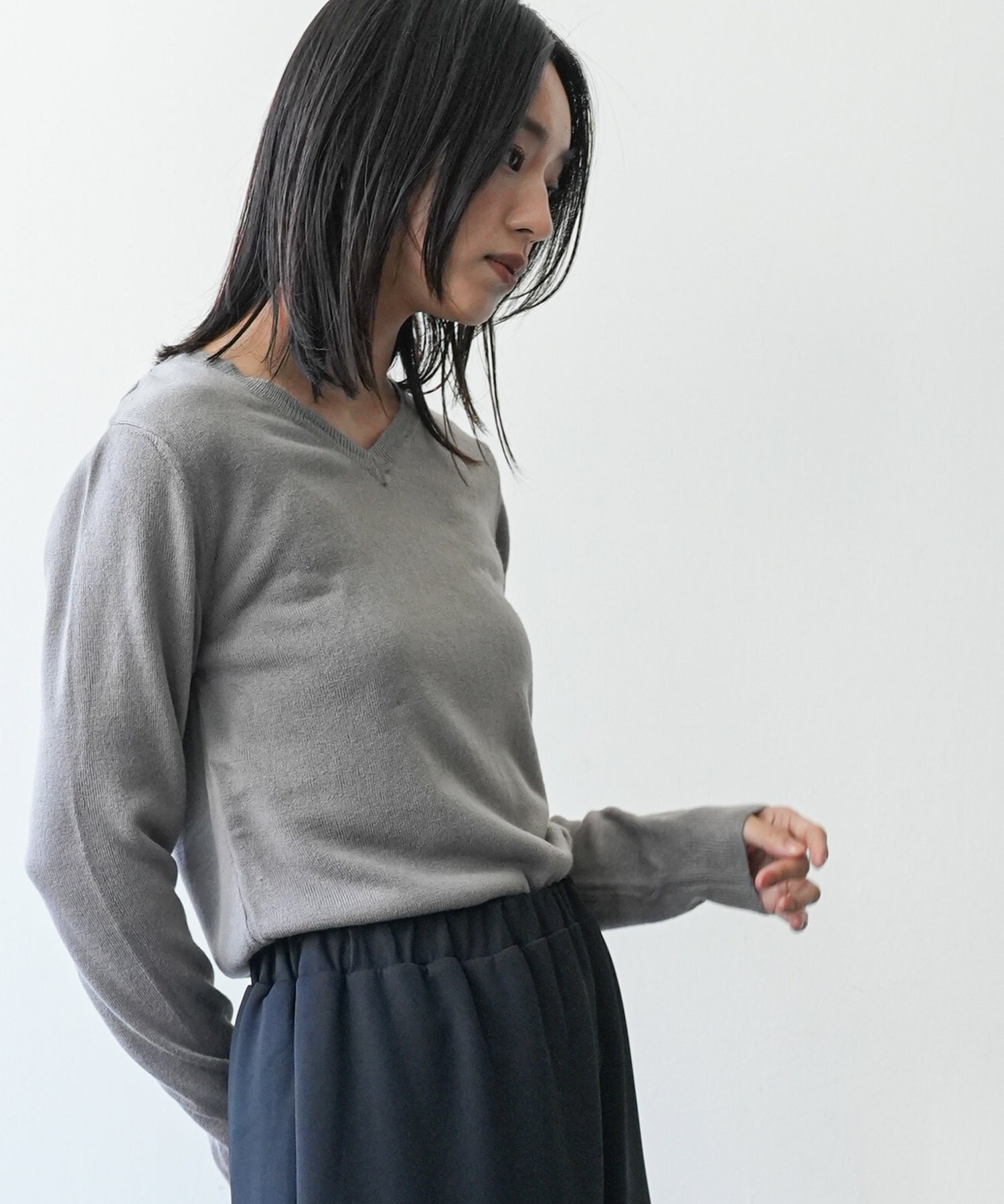 ミリアンデニ mili an deni カシミアタッチVネックニットセーター