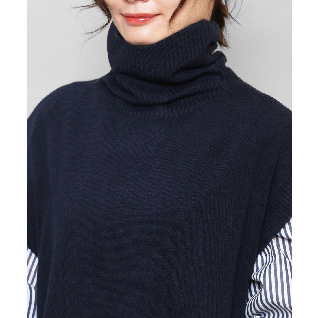 mili an deni Cashmere touch oversized turtleneck vest