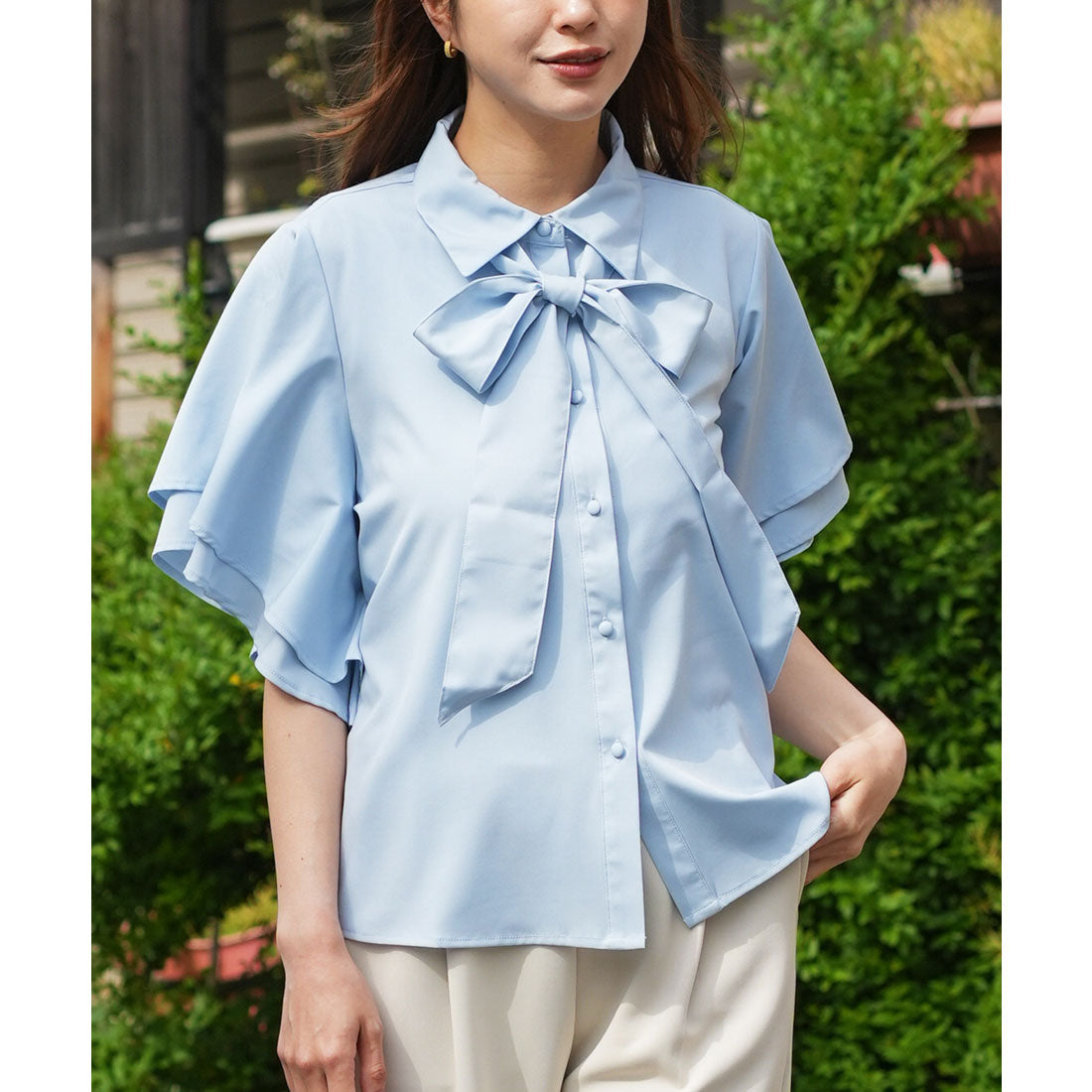 Mili an deni removable bow tie sleeve frill blouse