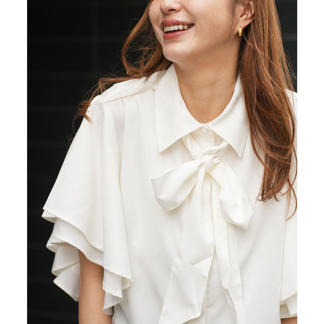Mili an deni removable bow tie sleeve frill blouse