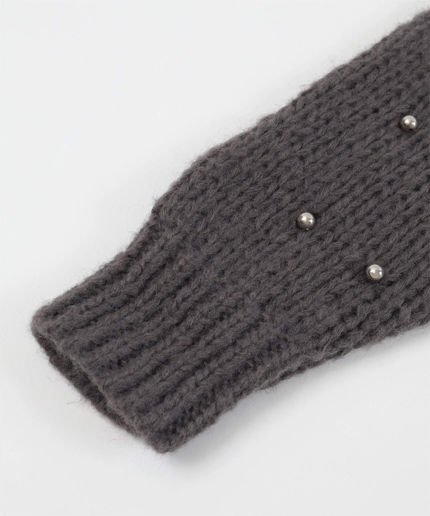 ミエット miette シルバービーズVネックニット