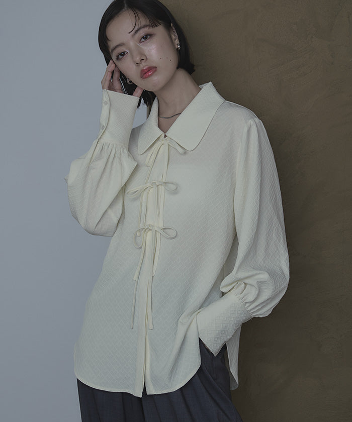 miette Miette Big Collar Front Ribbon Blouse