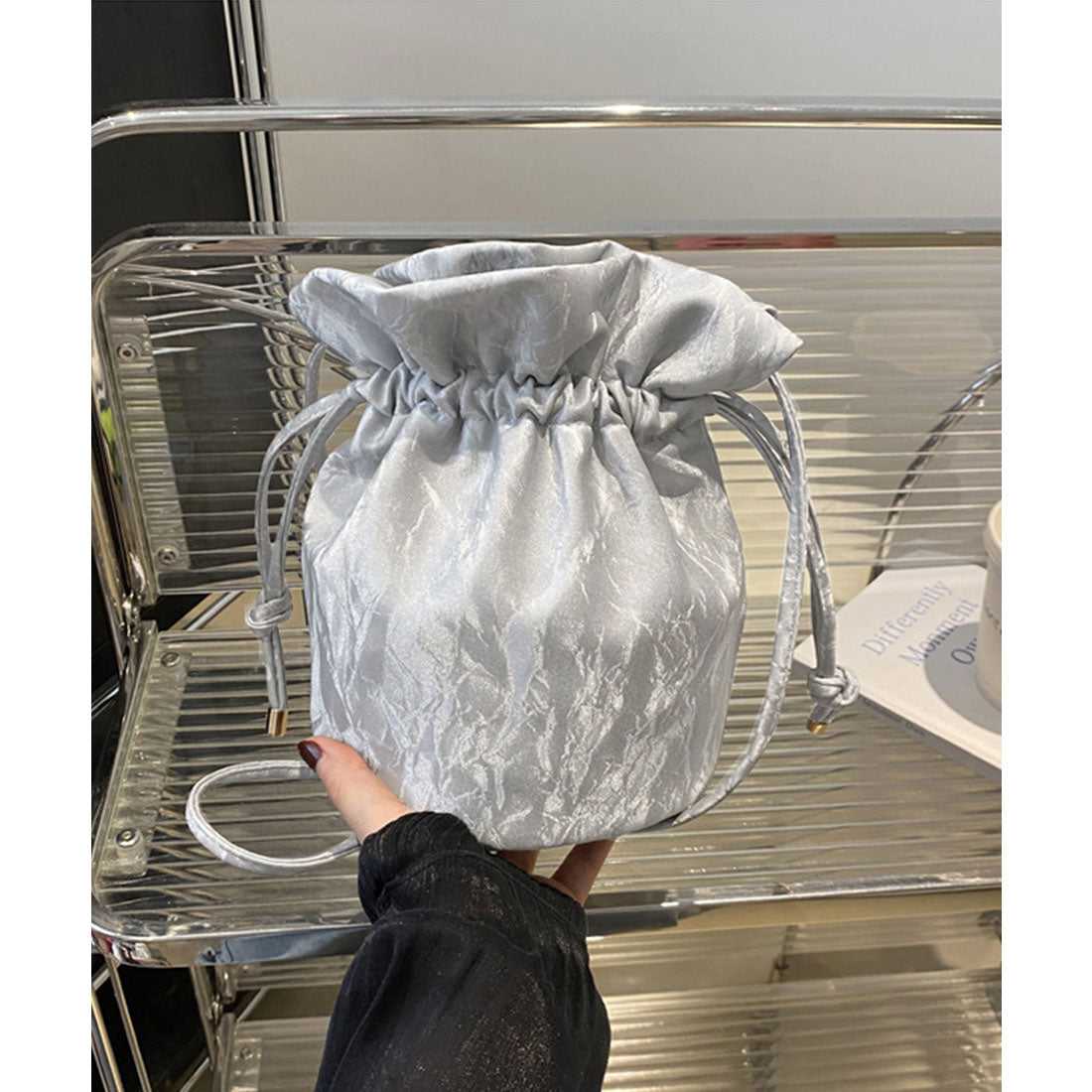 ミニミニストア miniministore ミニショルダーバッグ 斜め掛け巾着バッグ （ブラック） ブラック