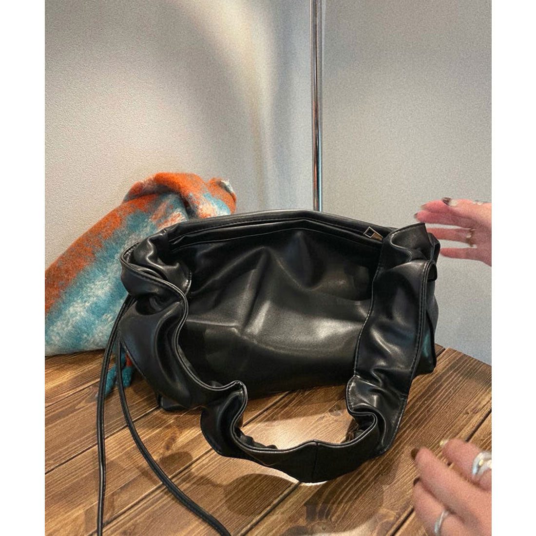 ギャザーショルダーバッグ ドロストバッグ アイボリー
