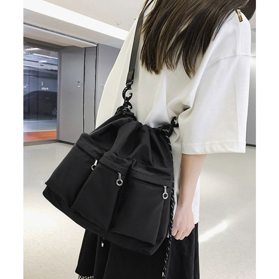 ミニミニストア miniministore ドローストリングショルダーバッグ 大容量 （ブラック） ブラック