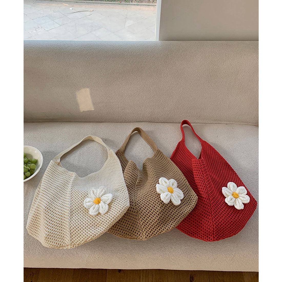 ミニミニストア miniministore トートバッグ花モチーフ付き編みバッグ軽量 （レッド） レッド