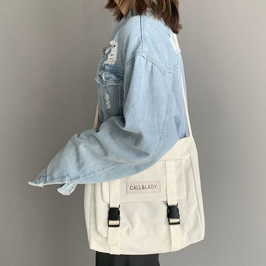 ショルダーバッグ レディース 軽いバッグ くすみカーキ色