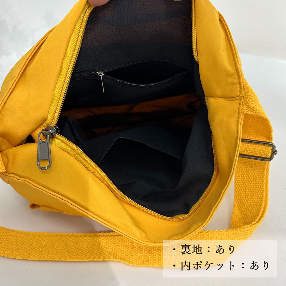 ショルダーバッグ レディース 軽いバッグ くすみカーキ色