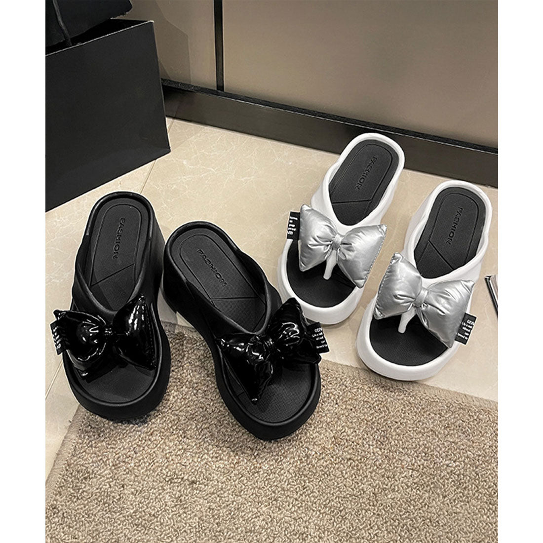 ミニミニストア miniministore トングサンダル リボン付きビーチサンダル （ブラック） ブラック