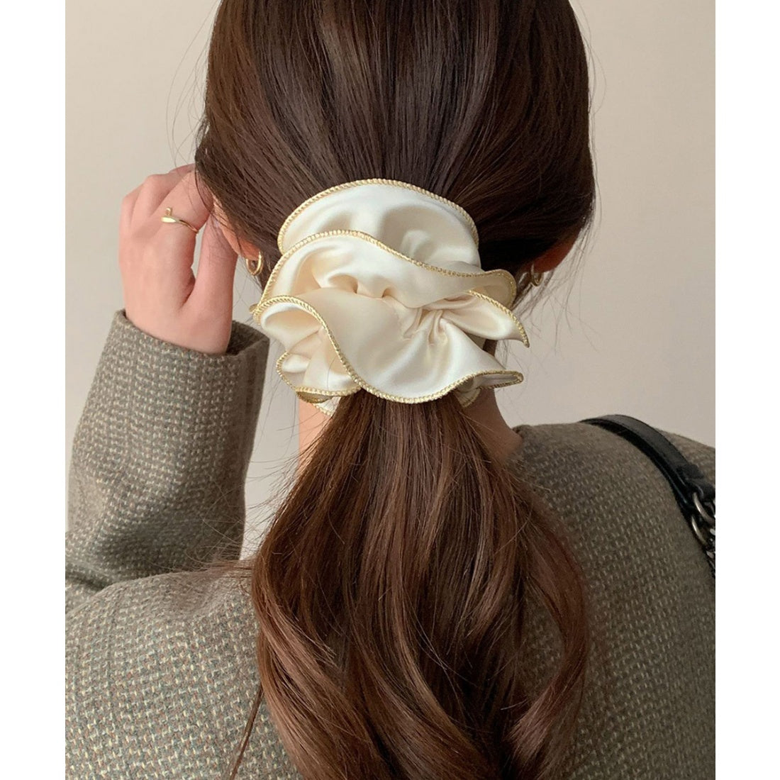 ミニミニストア miniministore サテンシュシュ ヘアゴム ボリューム （アイボリー） アイボリー