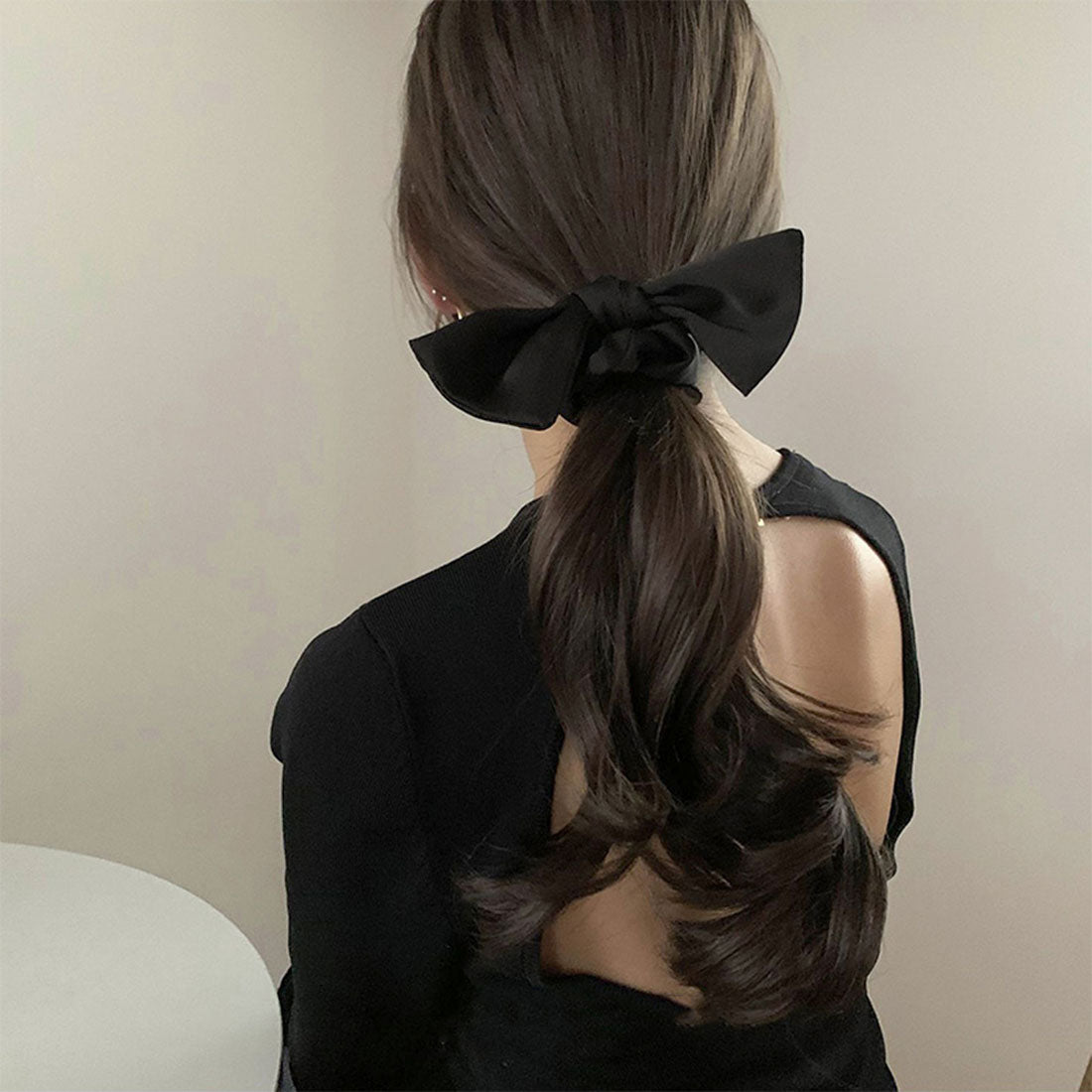 蝶結びヘアゴム シュシュ サテン 3色 ブラック