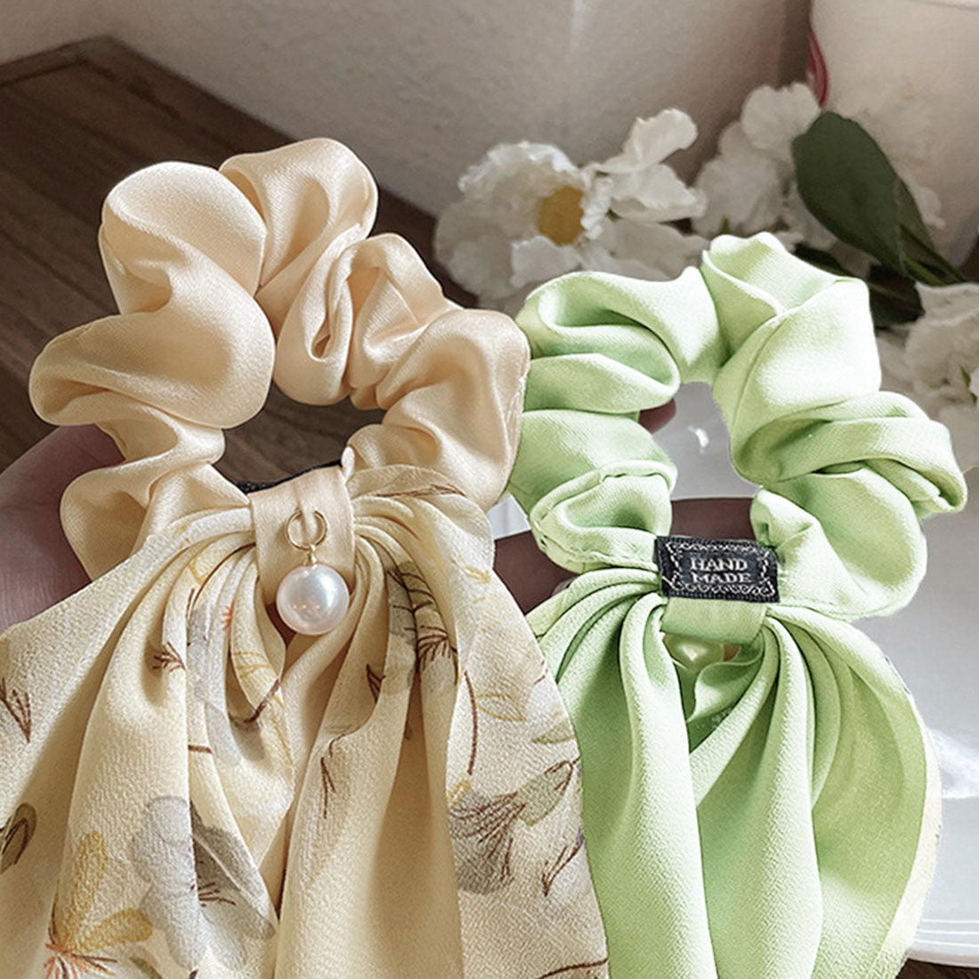 花柄 スカーフシュシュ春夏リボンヘアゴム ベージュ