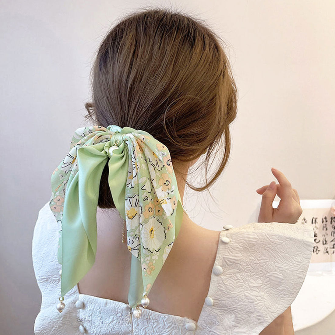 花柄 スカーフシュシュ春夏リボンヘアゴム ベージュ