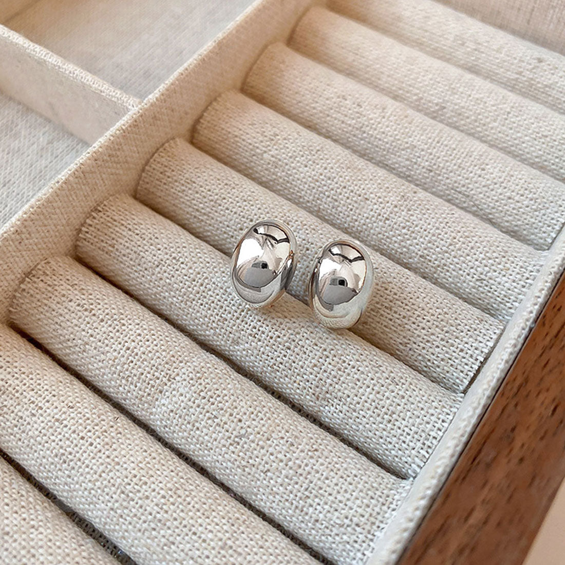 カシューナッツピアス ミニピアス シルバー