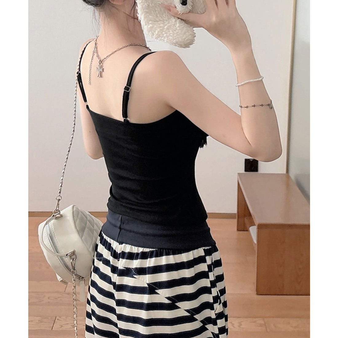 マルチフリルキャミソール カップ付き夏服 ホワイト