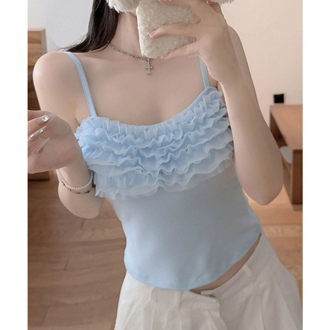 マルチフリルキャミソール カップ付き夏服 ホワイト