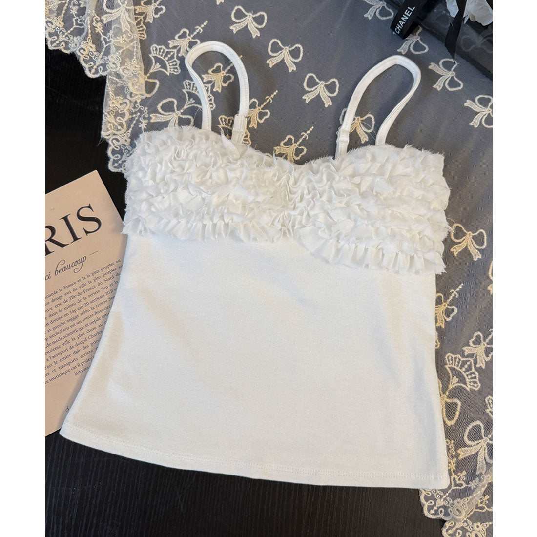 マルチフリルキャミソール カップ付き夏服 ホワイト