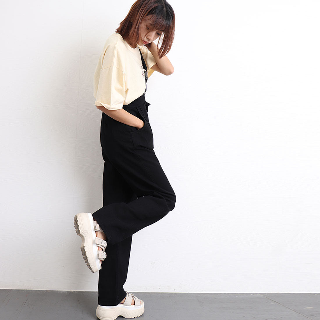 ワンショルダー サロペットデニムパンツ