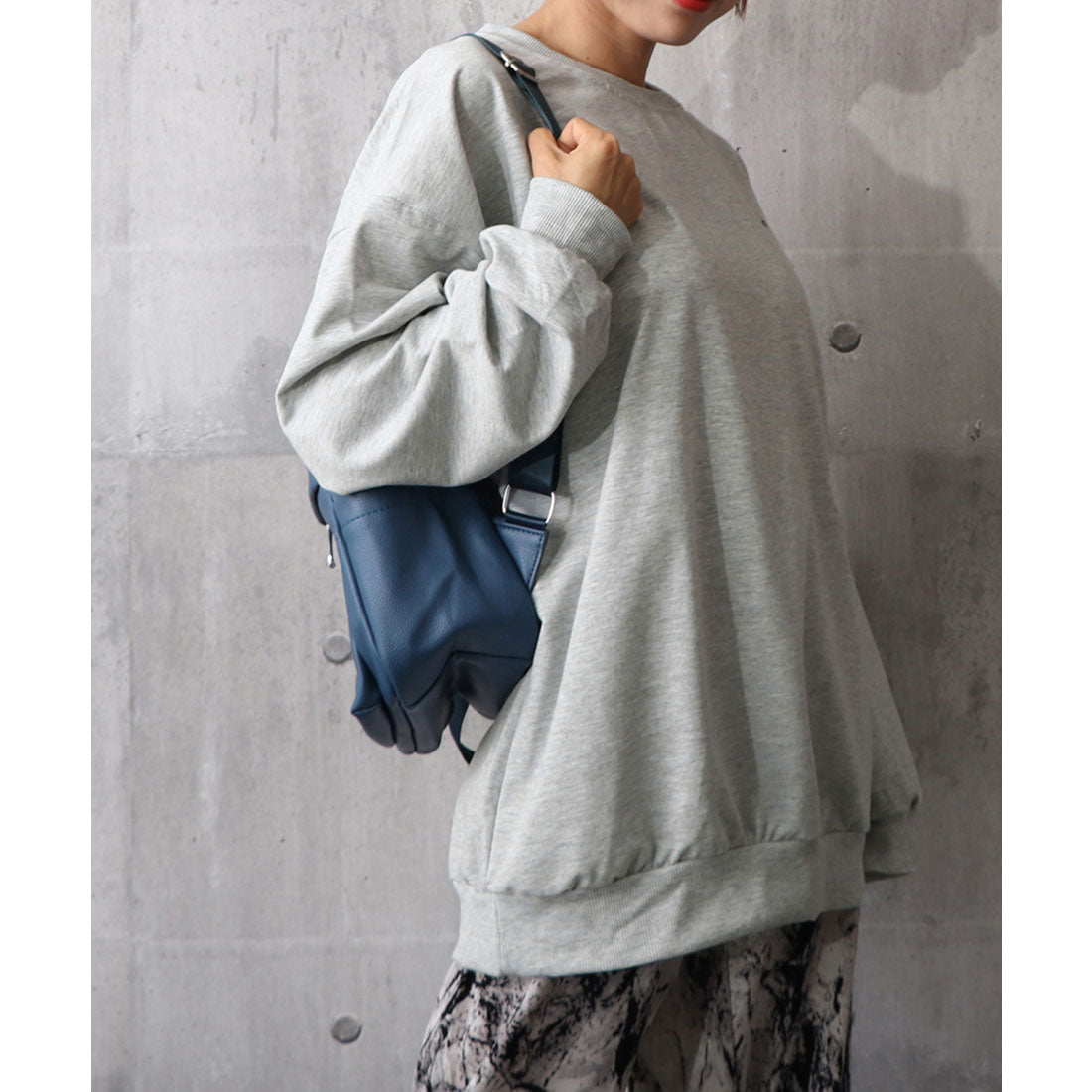 韓国風ロゴカットソーゆる ロングTシャツ グレー