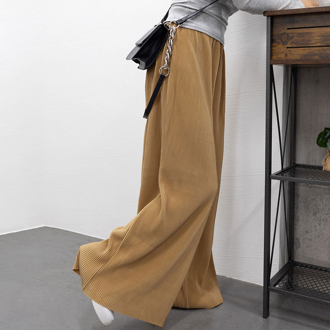 アコーディオンプリーツルーズワイドパンツ ブラック