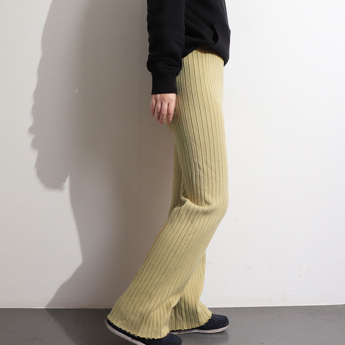 ニットパンツレディース セミフレアパンツ