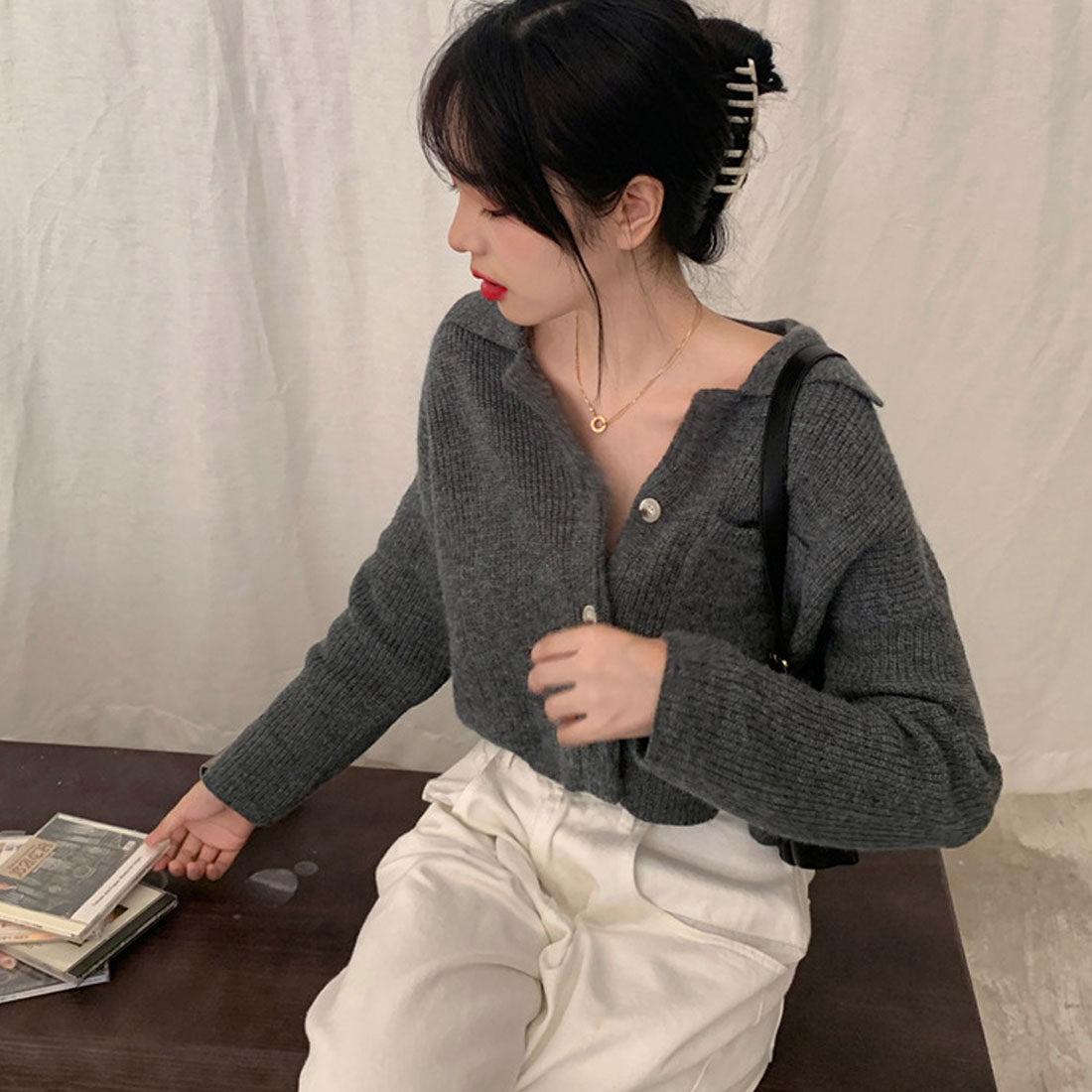 Short knit cardigan top