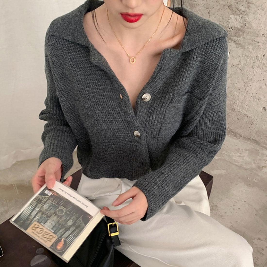 Short knit cardigan top