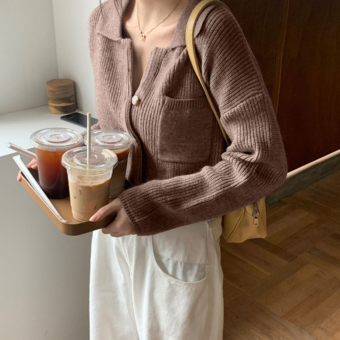 Short knit cardigan top