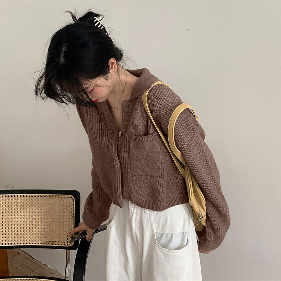Short knit cardigan top