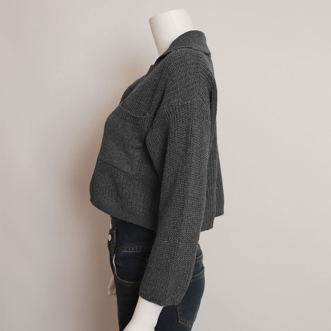 Short knit cardigan top