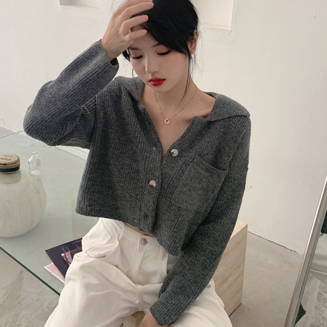 Short knit cardigan top