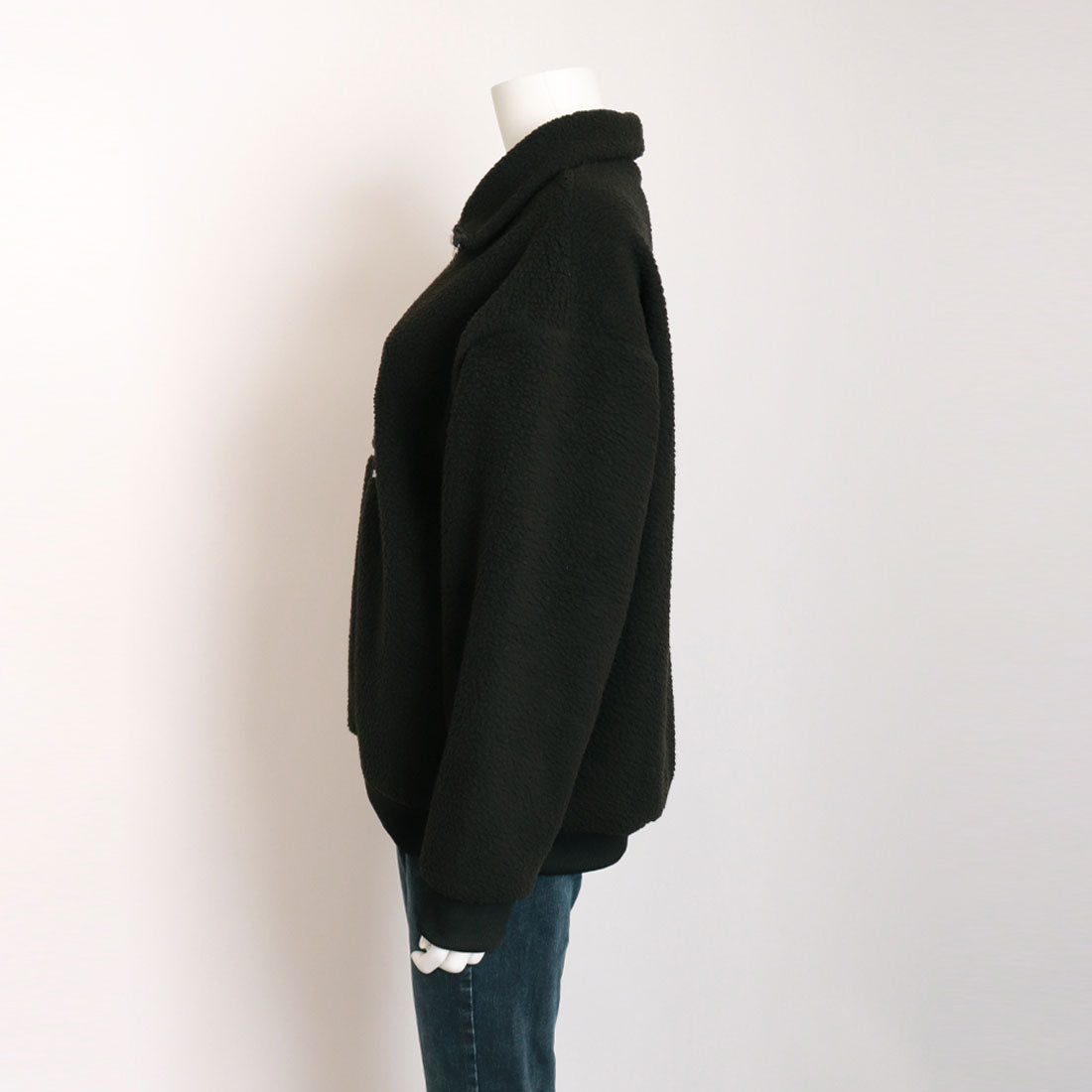 Boa trainer, front zip, Korean style