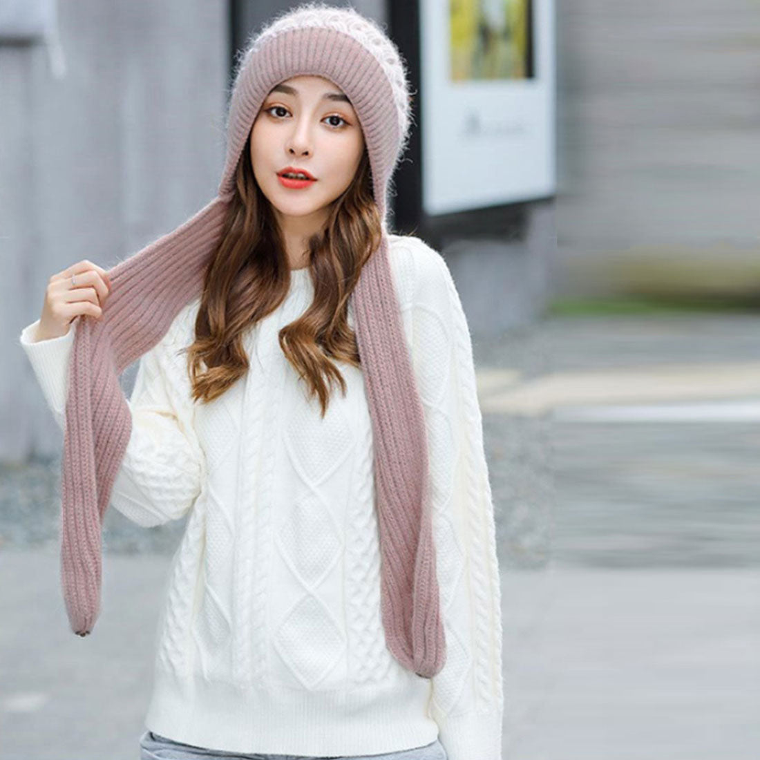 Hood warmer and neck warmer in one