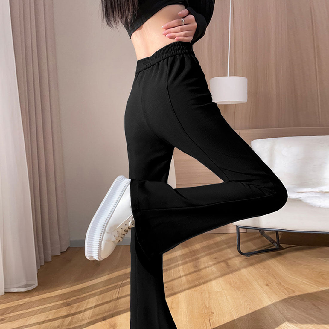 セミフレアパンツ センタープレス 韓国風 ブラック