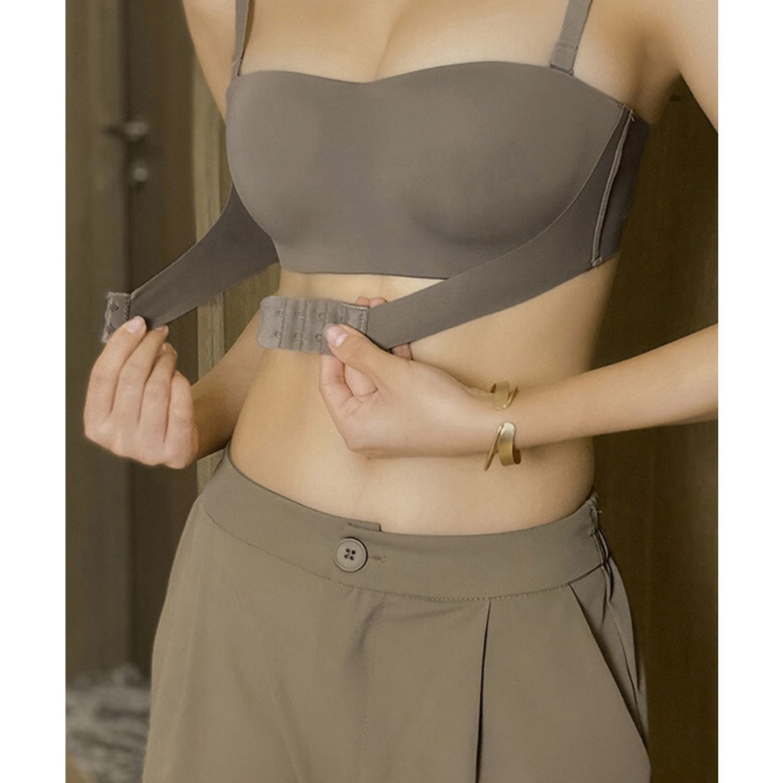 ミニミニストア miniministore ストラップレスブラ盛れるずれない落ちない （アイボリー） アイボリー