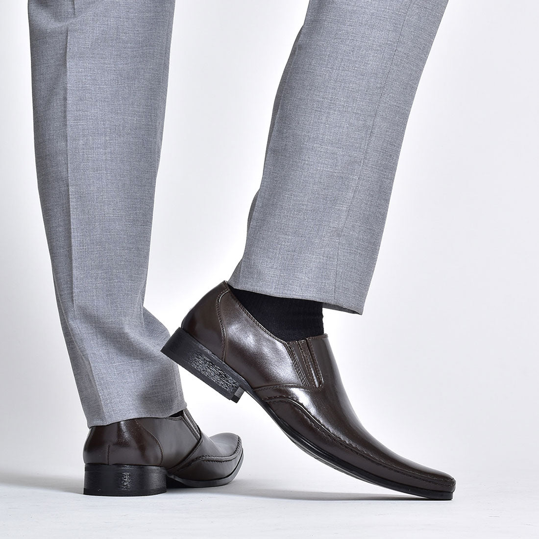 MM/ONE Plain Toe Long Nose Slip-on Business Shoes