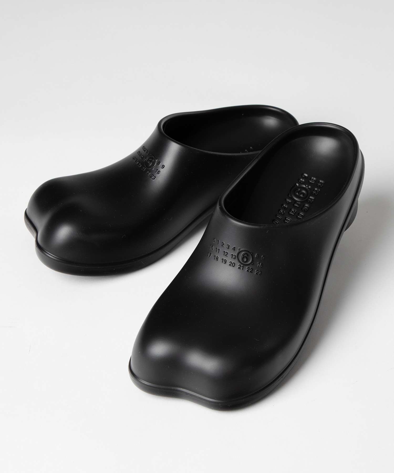 MM6 Maison Margiela MM6 Maison Margiela S66WX0060 P6780 Sandals SLIPPE