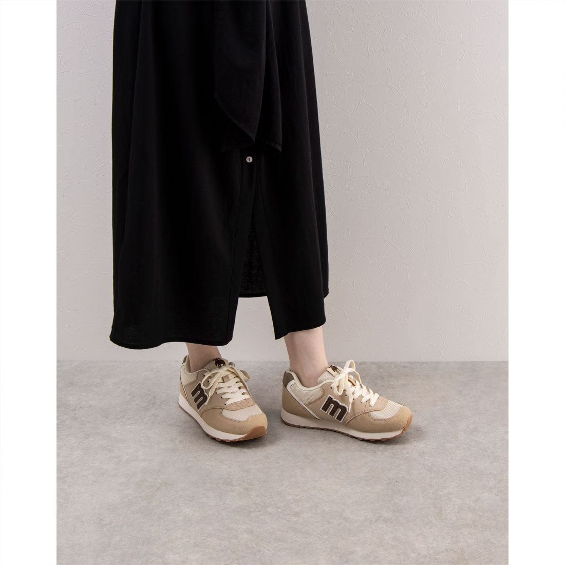 Casual Logo Sneakers moz MOZ-200