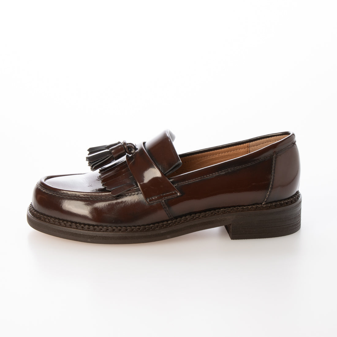 tassel loafer