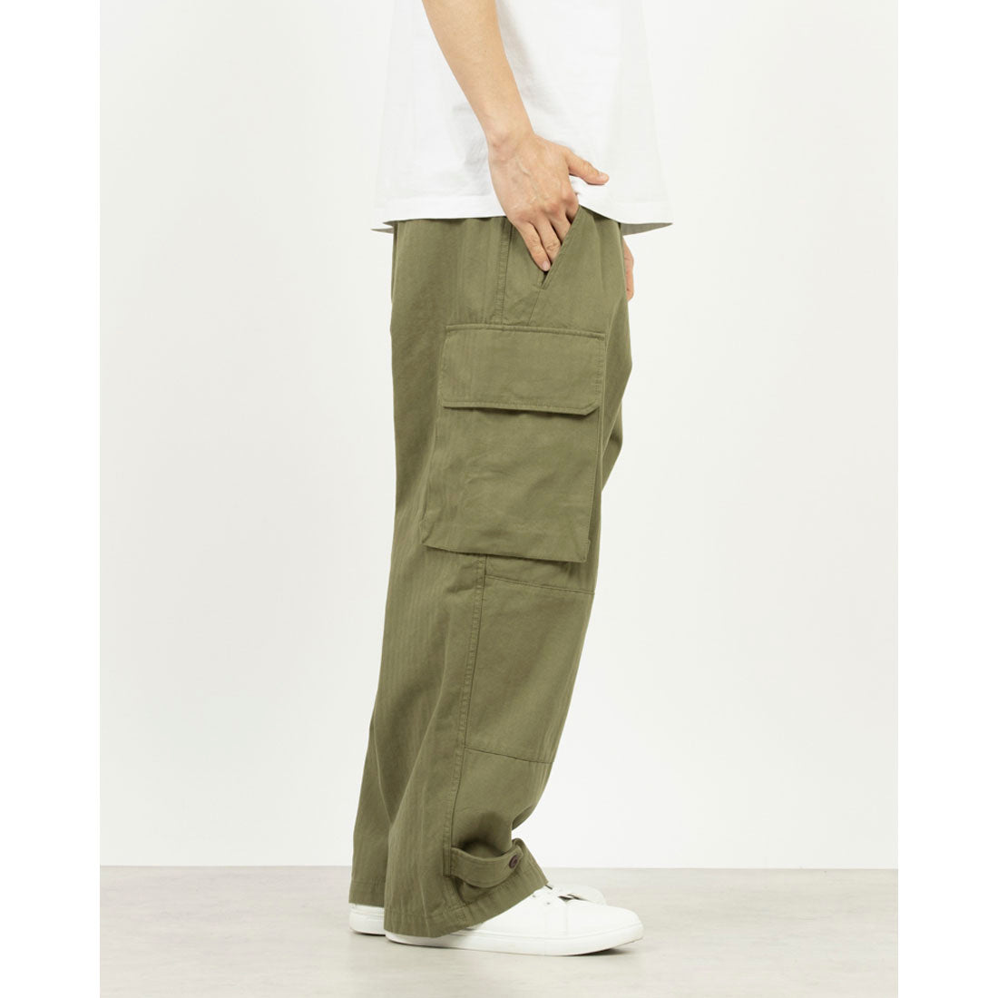 モン ケメル MONT KEMMEL MONT KEMEL M-47 CARGO PANTS COTTON HERRINGBONE モンケメル M-47カーゴパンツ （ブラック） ブラック