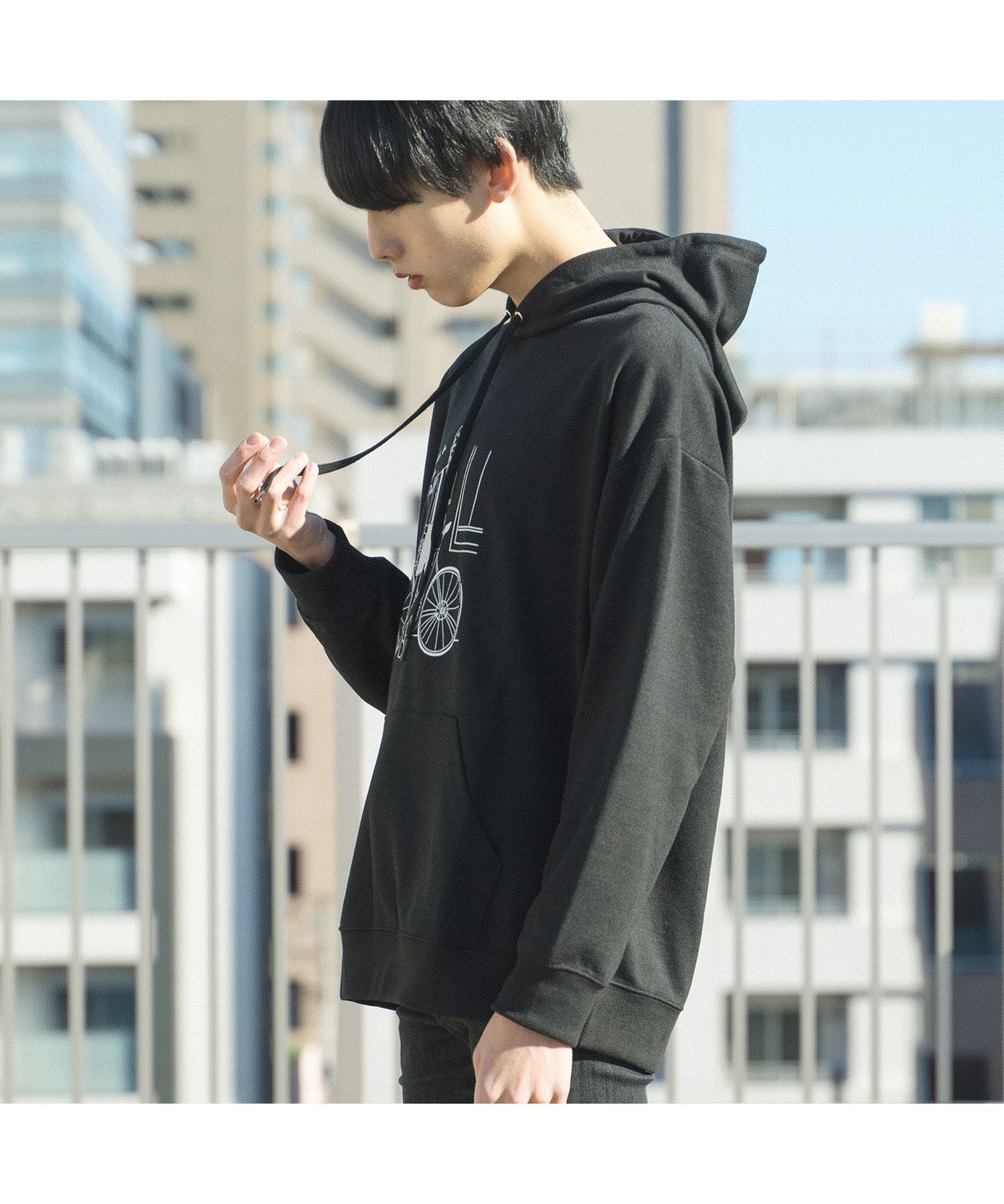 MODISH GAZE T/C PONCH Loose Line Drawing Print Pullover Parker
