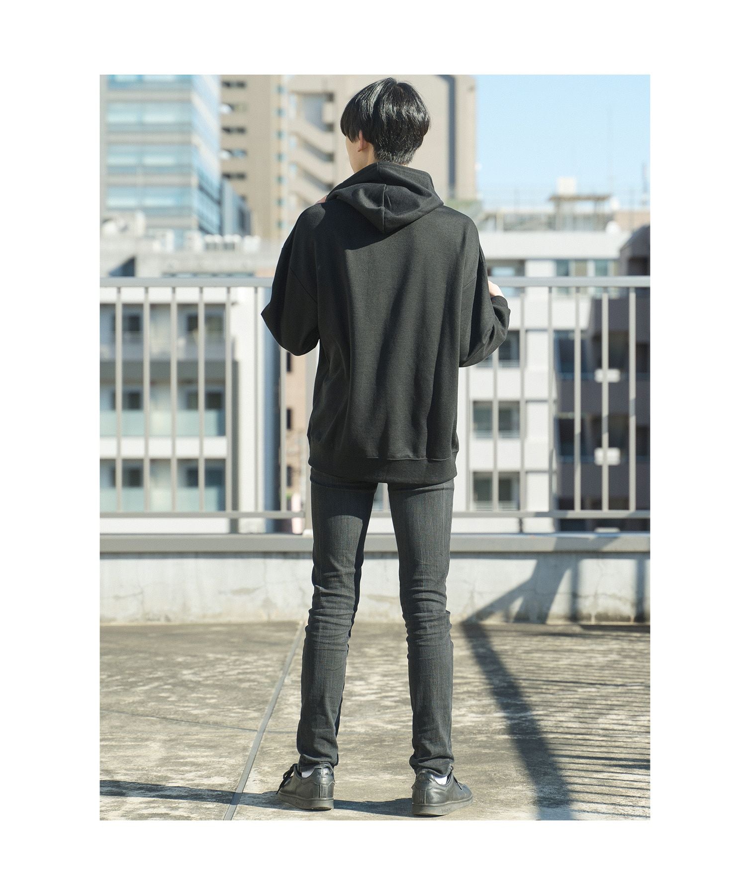 MODISH GAZE T/C PONCH Loose Line Drawing Print Pullover Parker