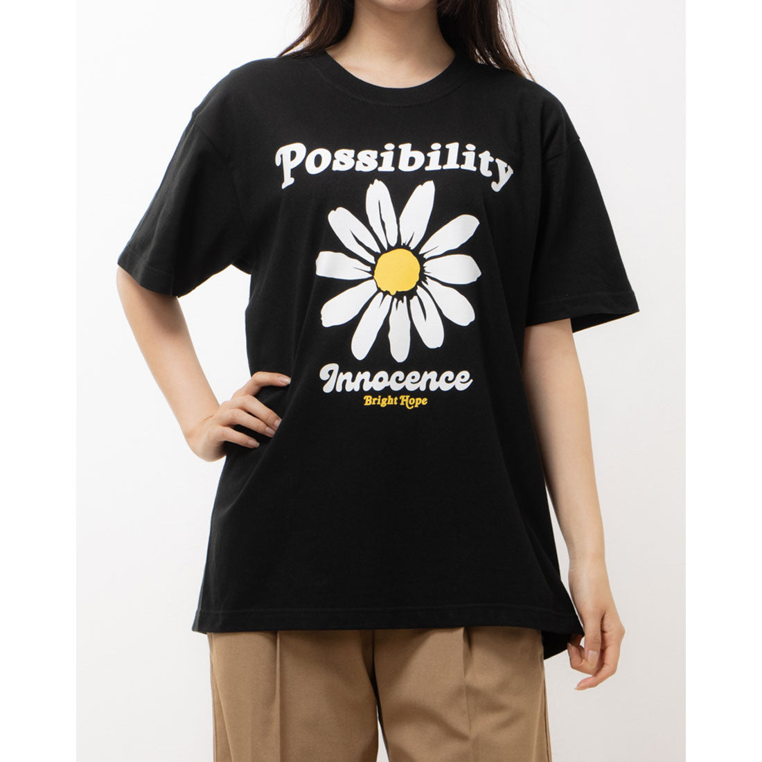 モディッシュガゼ MODISH GAZE プリントTシャツ デイジープリント Possibility,ブラック