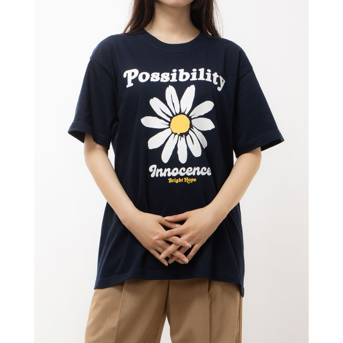 モディッシュガゼ MODISH GAZE プリントTシャツ デイジープリント Possibility,ネイビー