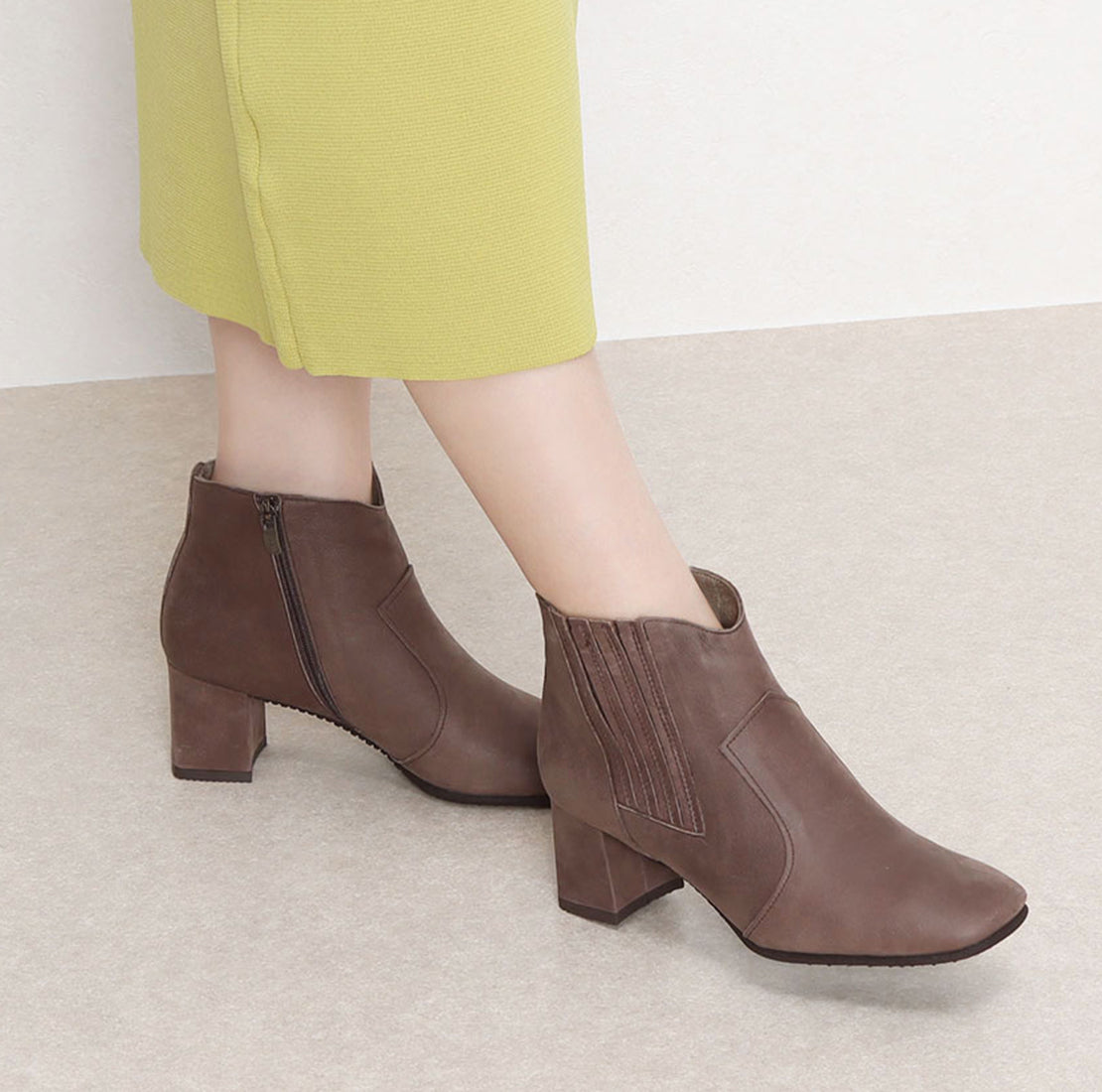 モード エ ジャコモ ディッシィ MODE ET JACOMO DICI 【3E】ウエスタンタイプチャンキーヒールショートブーツ