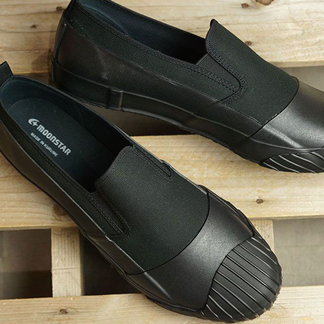 ムーンスター MoonStar FINE VULCANIZED ALW SLIP-ON BLACK [54322586]