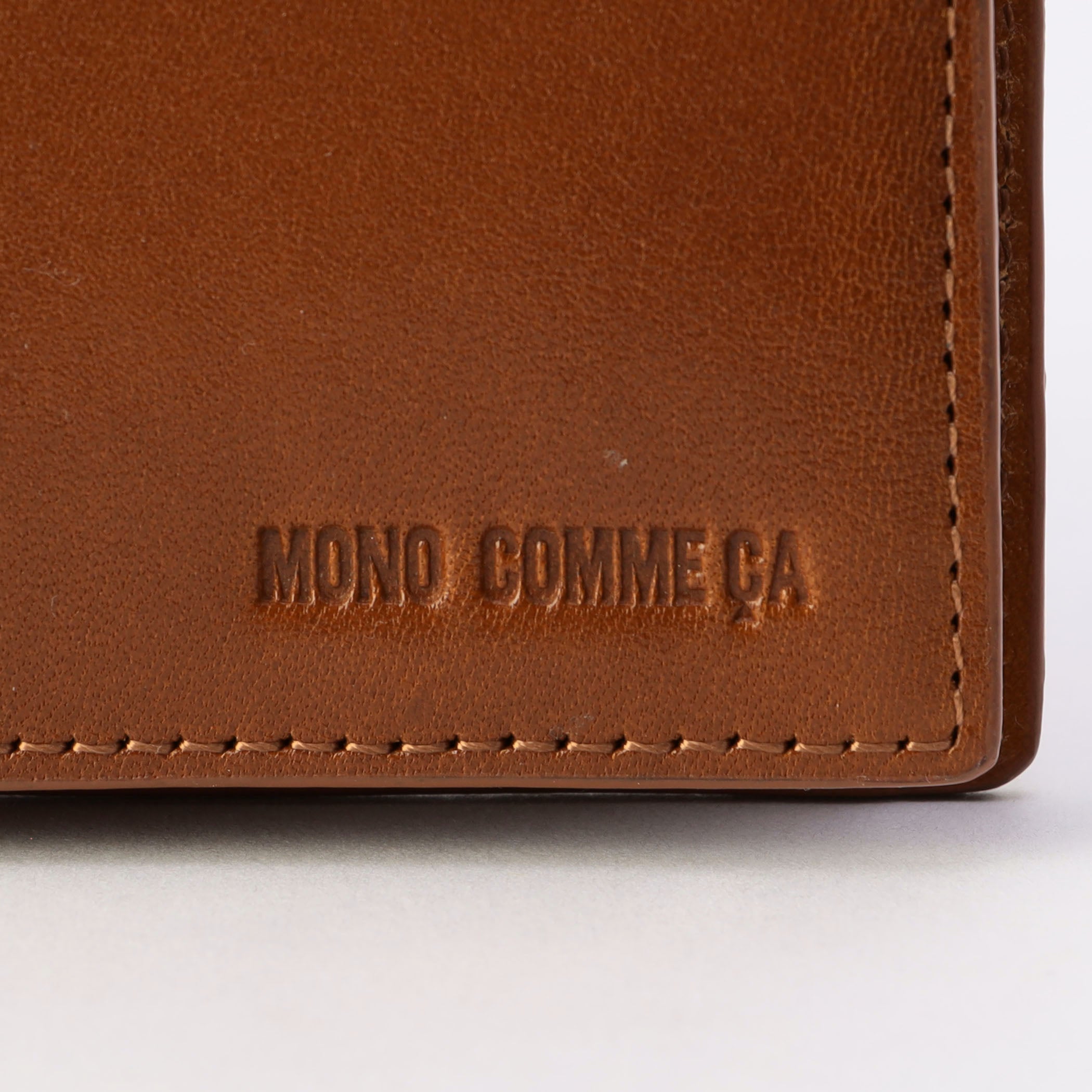 モノコムサ MONO COMME CA 〔モノコムサ〕 イタリアンレザー 2つ折り財布